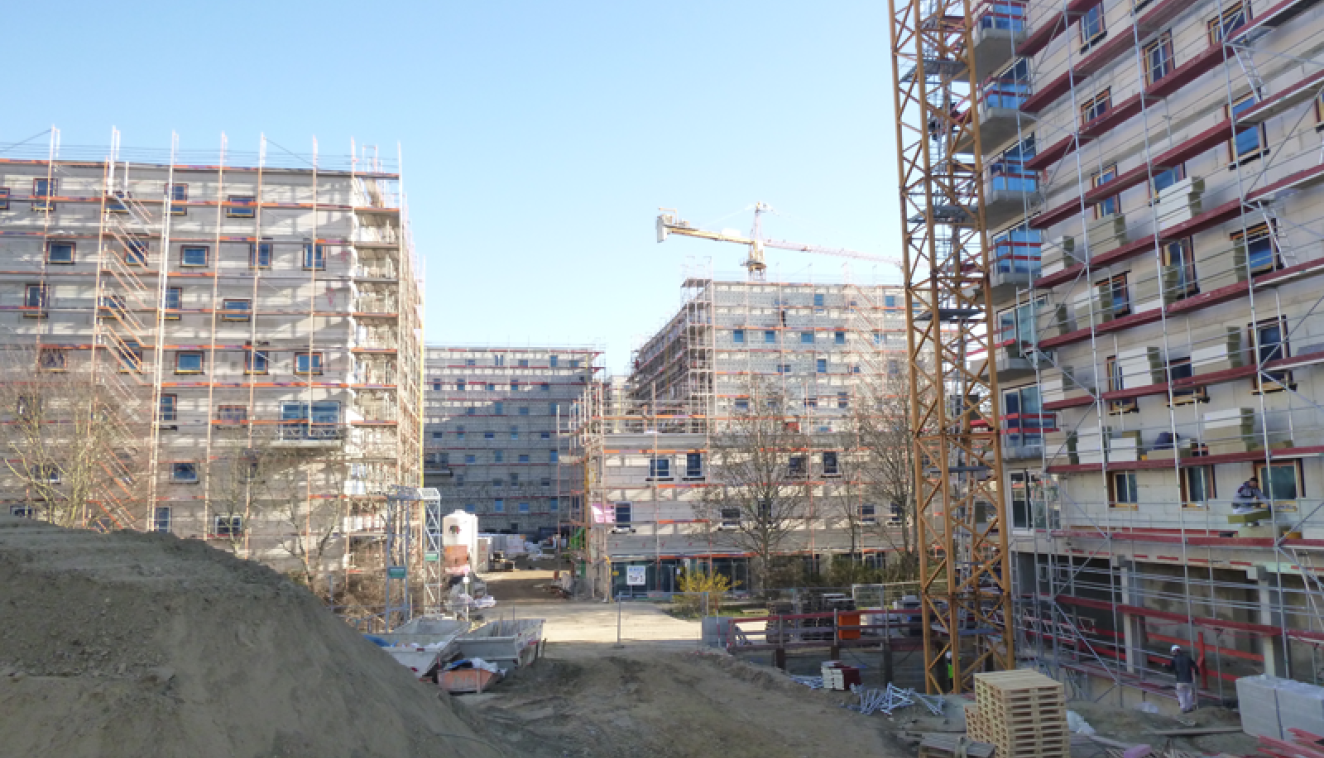 Blick auf die Baustelle - Wohngebäude Karl Holtz Straße