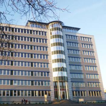 BRANDSCHUTZTECHNISCHE BEWERTUNG EINES GESCHÄFTSHAUSES BRANDSCHTZUGUTACHTEN Feuerschild Brandschutz Brandschutzfachplanung Berlin