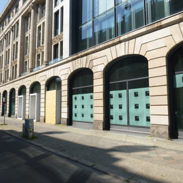 Nutzungsänderung Laden- und Eventfläche in Veranstaltungsfläche mit Büronutzung (Spotify) Blick auf das Bestandsgebäude - Unter den Linden